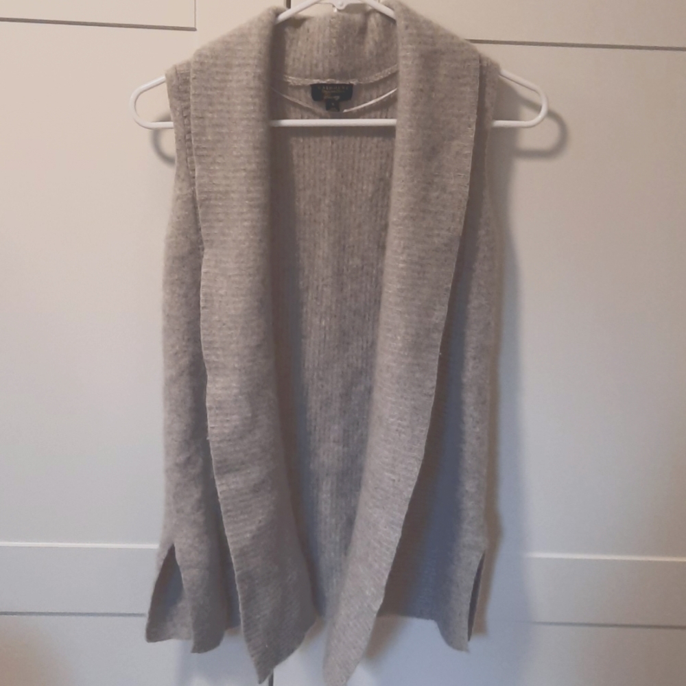 Light gray Charter Club luxury 100% cashmere vest Size Small